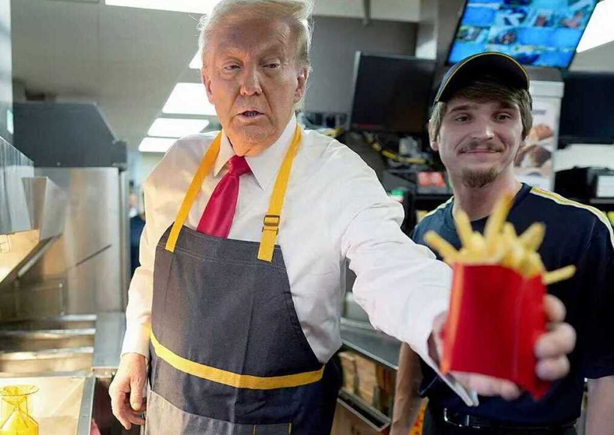 Trump finge di lavorare da McDonald per una campagna elettorale